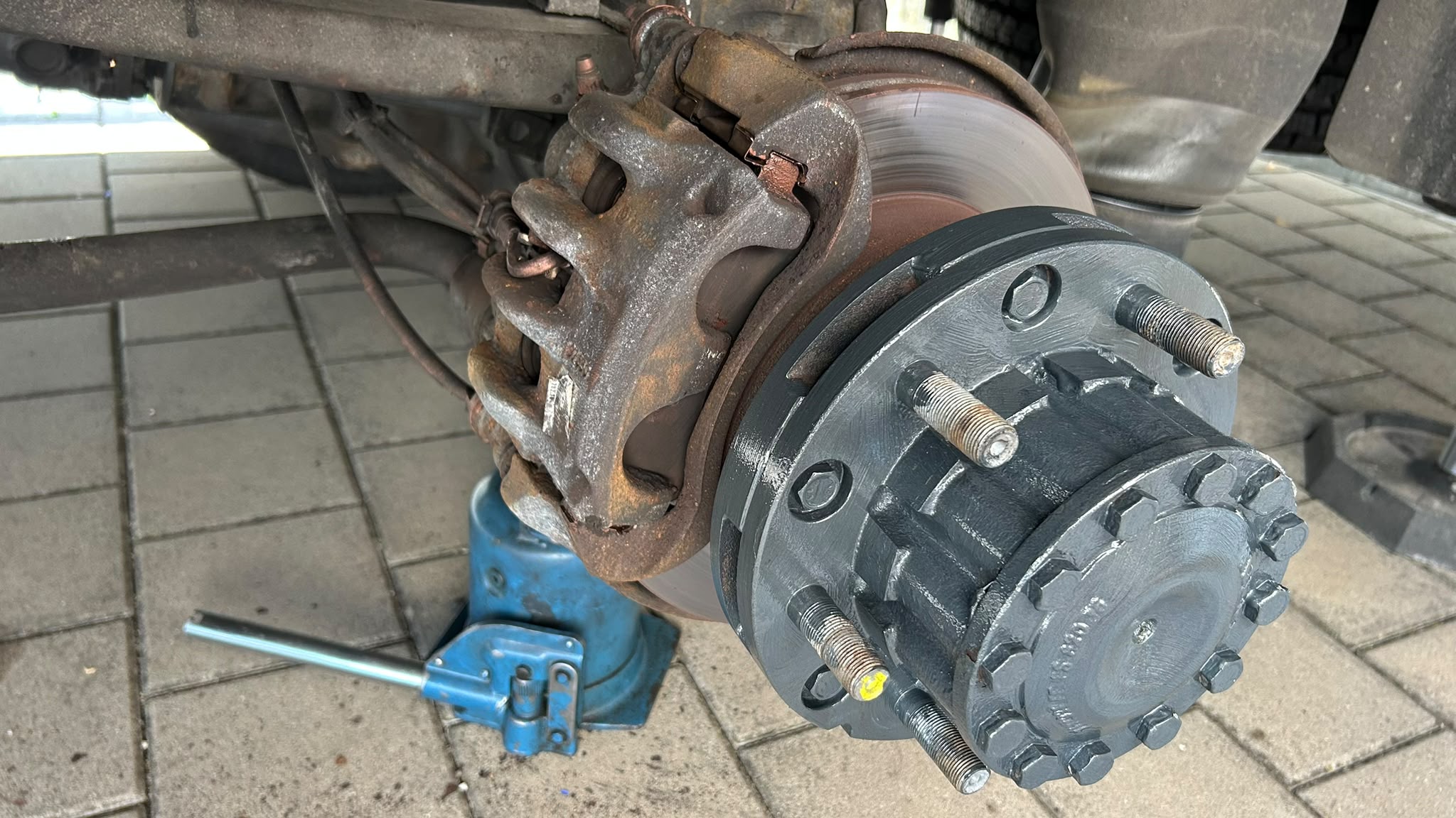 Mehr über den Artikel erfahren Bremsenservice Iveco Hinterachse